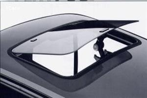 سانروف (Sunroof) یا مونروف (Moonroof)